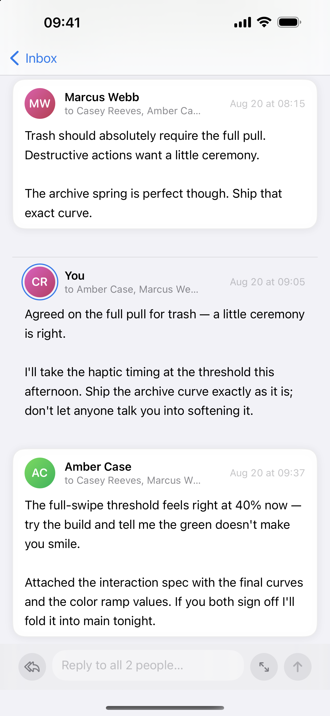 A conversation with the inline reply bar on iPhone